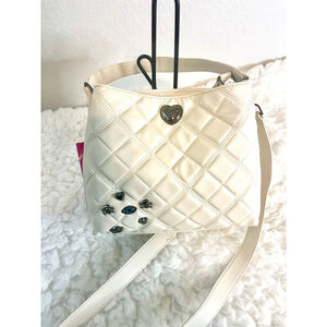 NWT Betsey Johnson Chalk/Bone XOWALLY Quilted Tote with Crossbody Strap